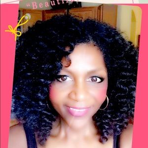 Meet your Posher, Aurora